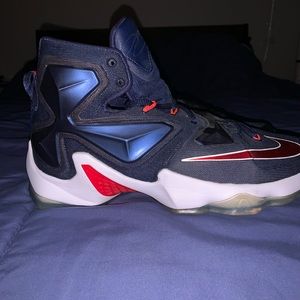 Lebron 13 Nike Basketball Shoes